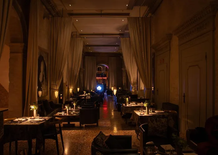The Venice Venice Hotel