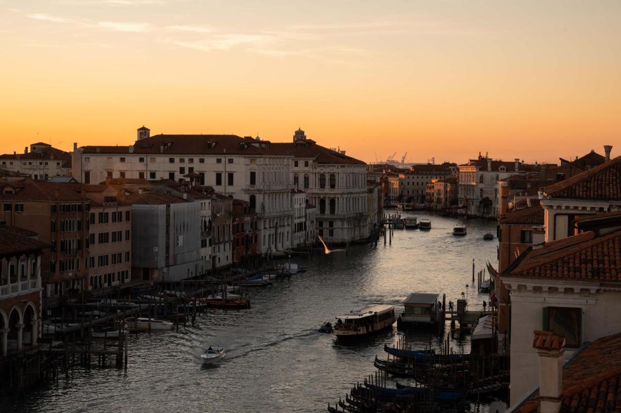 Hotel The Venecia