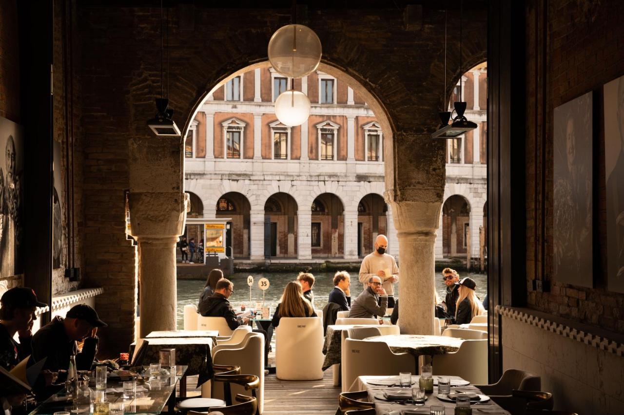 Hotel The Venecia